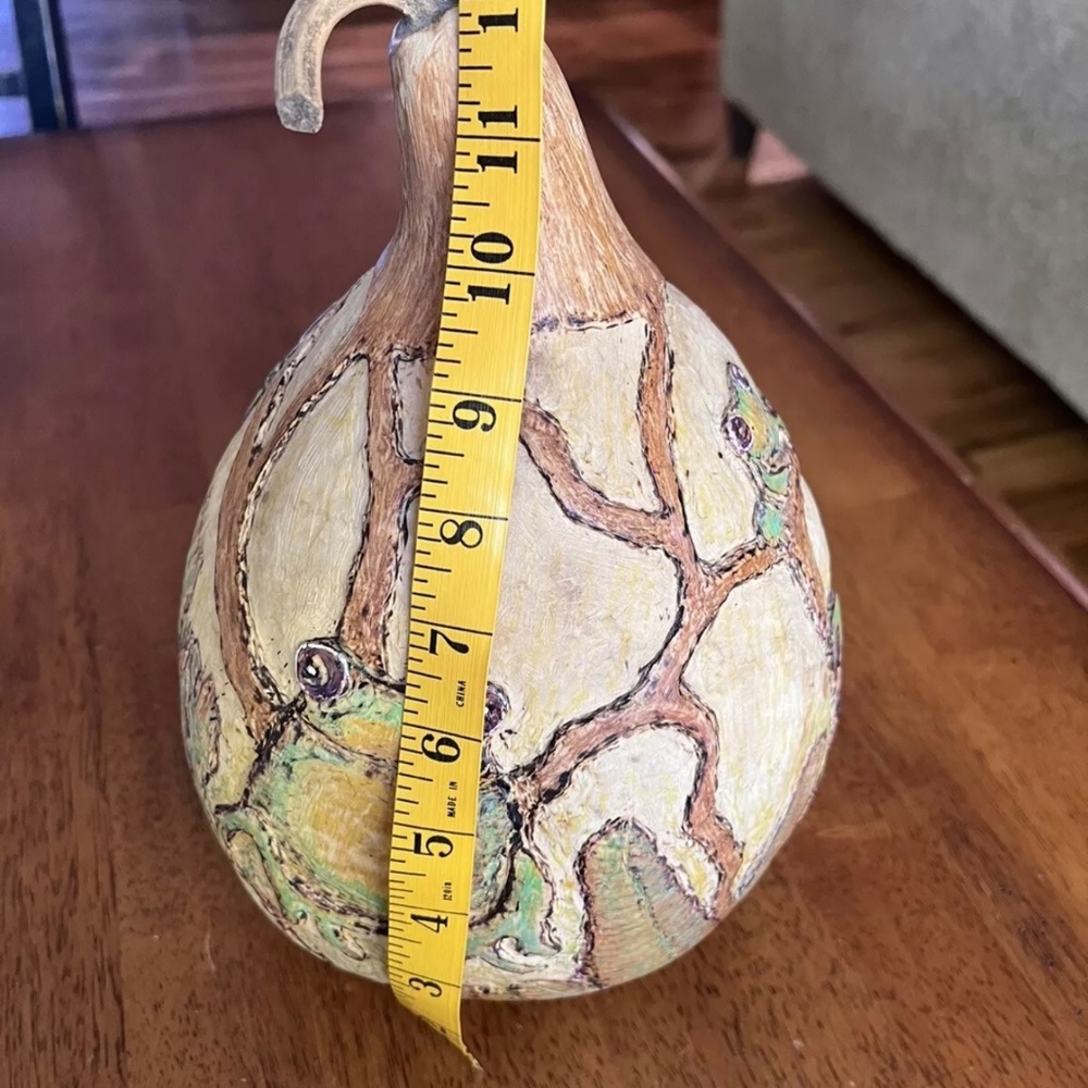 Handmade Carved Painted Signed Intricate Detailed Tree Frog Gourd Art Decor 12” - Picture 12 of 13